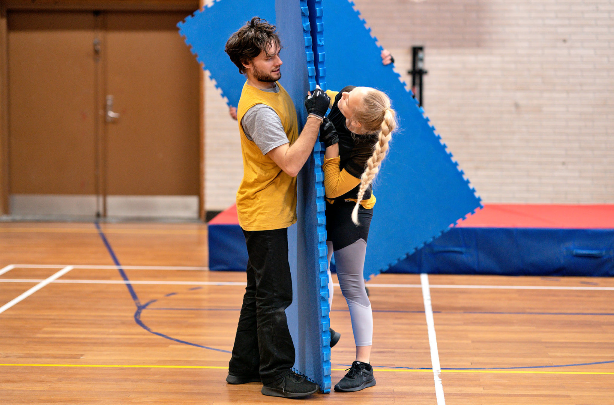 Matta Matta 2.0 – The 100Hands & Dansstationens Turnékompani